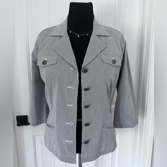 CHRISTOPHER & BANKS BLUE & WHITE PINSTRIPE STRETCH 2 PC SUIT Sz 10 - Picture 2 of 16